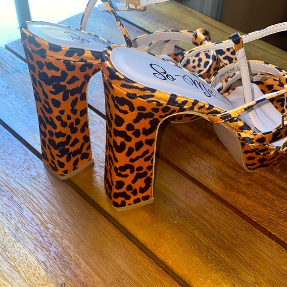 Cheetah print heeled shoes - Picture 3 of 7